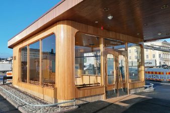 Kauppatorin matkustajapaviljonki.